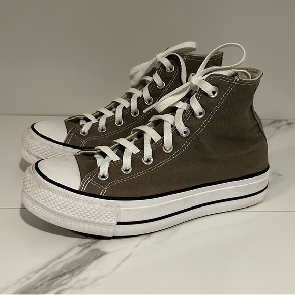 Converse All Star Chuck Taylor Men's High-Top Sneakers Size 7 1/5 - Picture 3 of 6
